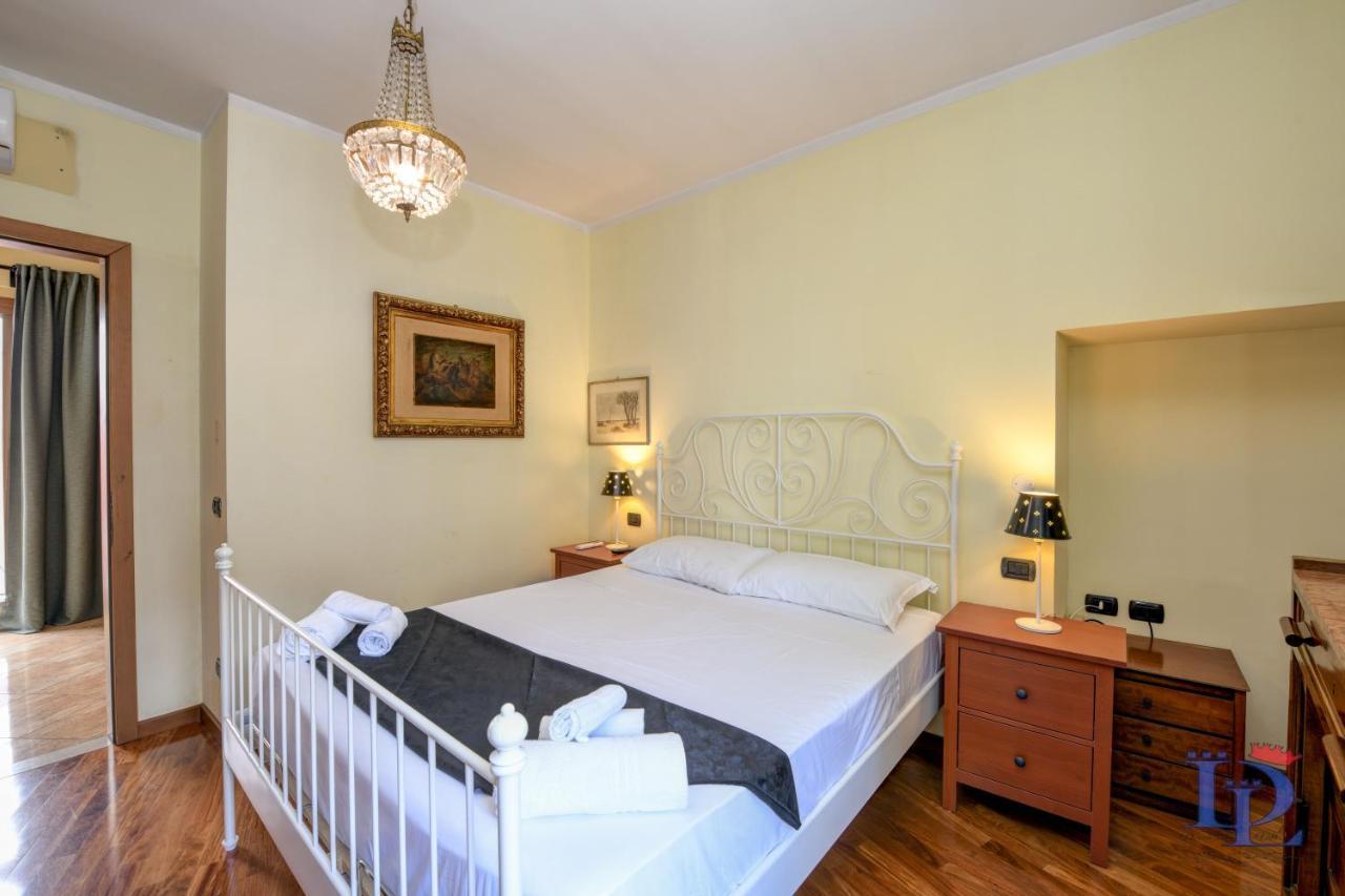 Desenzanoloft Official Partner Marriott Homes & Villas - Queen Of Sirmione Castle View エクステリア 写真
